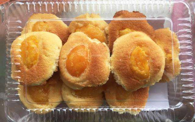 Tiệm Bánh Bánh Bông Lan Hoa Hồng