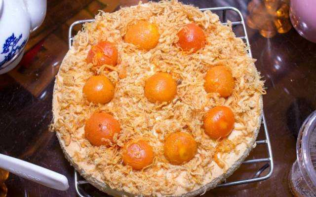 Tiệm Bánh Bánh Bông Lan Trứng Muối