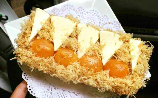 Tiệm Bánh Bánh Crepe Nhân Kem Tươi