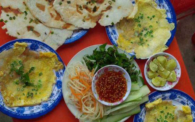 Tiệm Bánh Bánh Ép & Bánh Tráng Trứng - Nhật Lệ