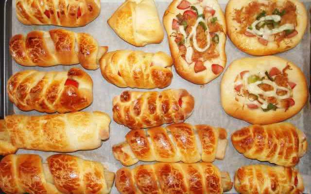 Tiệm Bánh Bánh Kem & Bánh Mì - Phú Đô