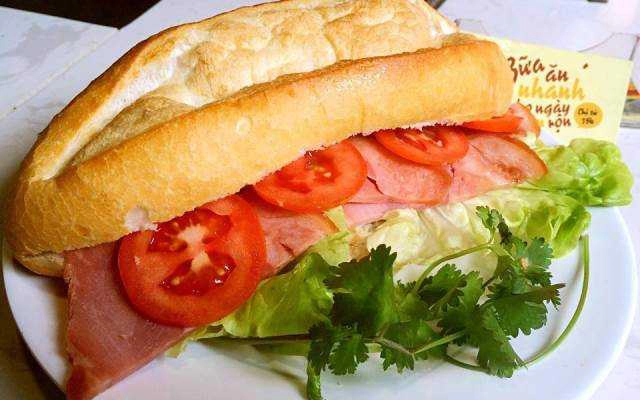 Tiệm Bánh Bánh Mì - Ao Sen