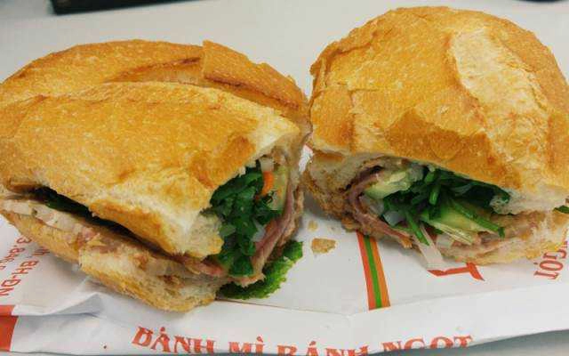 Tiệm Bánh Bánh Mì Bát Đạt