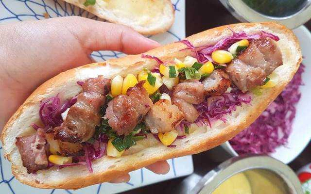 Tiệm Bánh Bánh Mì Cô Nga