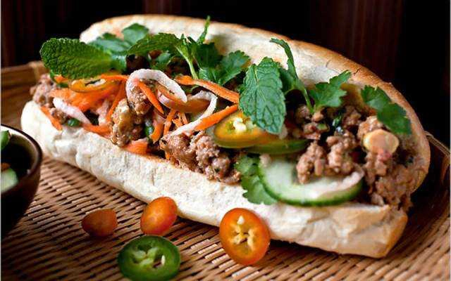 Tiệm Bánh Bánh Mì Cửu Long
