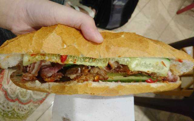 Tiệm Bánh Bánh Mì Đại Quang