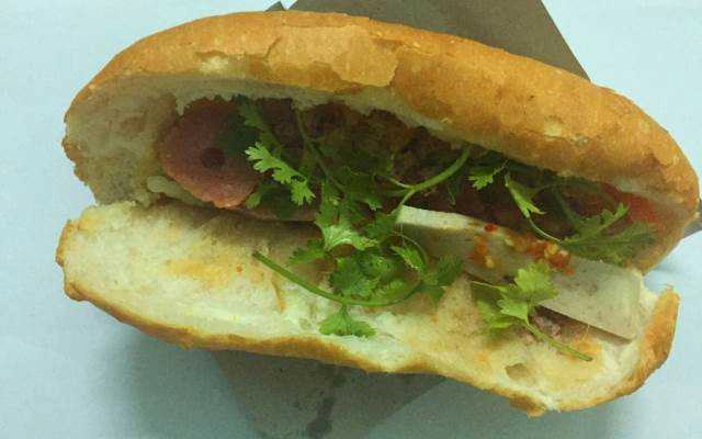 Tiệm Bánh Bánh Mì Hà Cường