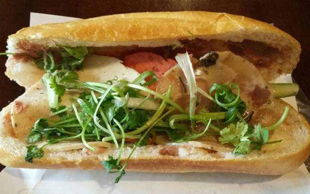 Tiệm Bánh Bánh Mì Hà Nội - Lương Định Của