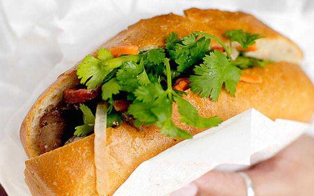 Tiệm Bánh Bánh mì Hoàng Hoa - Bùi Đình Túy