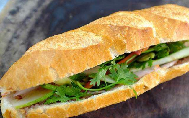 Tiệm Bánh Bánh Mì Hồng Ngọc