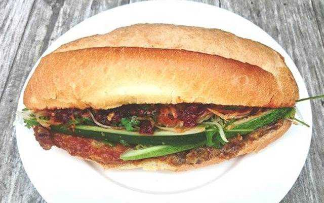 Tiệm Bánh Bánh Mì Nguyễn
