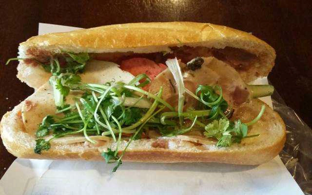 Tiệm Bánh Bánh Mì Nhanh - Bánh Mỳ Hà Nội