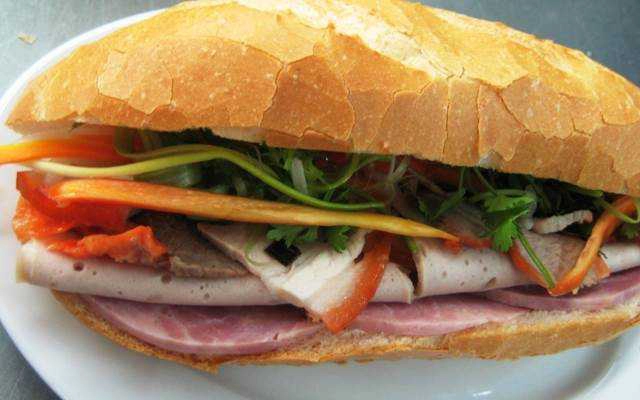 Tiệm Bánh Bánh Mì & Sữa Bắp - Bùi Thị Xuân