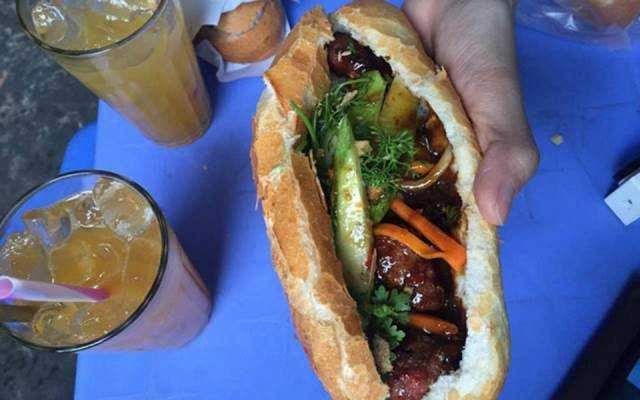 Tiệm Bánh Bánh Mì Thịt Nướng - Bánh Mì Biến Tấu
