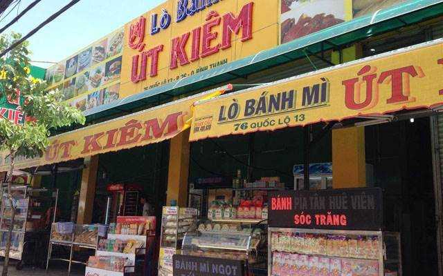 Tiệm Bánh Bánh Mì Út Kiêm - Quốc Lộ 13