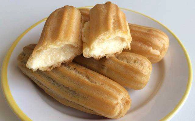 Tiệm Bánh Bánh Su Que - Bạch Đằng