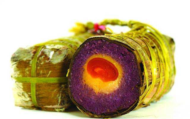 Tiệm Bánh Bánh Tét Lá Cẩm - Đặc Sản Cần Thơ