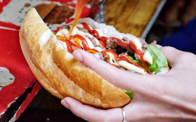 Tiệm Bánh Cô Ngọc - Bánh Mì Thổ Nhĩ Kỳ