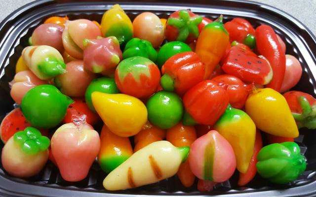 Tiệm Bánh Cửa Hàng May Mắn - Bánh Ngon Tuổi Thơ
