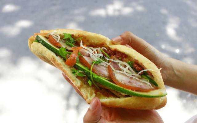 Tiệm Bánh Đồng Tâm - Nguyễn Tất Thành