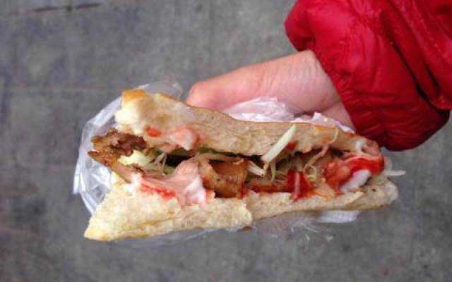 Tiệm Bánh Donner Kebab Tràng An