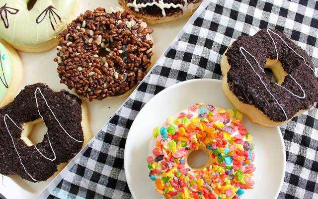 Tiệm Bánh Thế Giới Donut Cake - Hai Bà Trưng