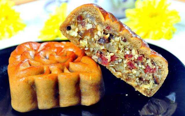 Tiệm Bánh Đức Nghiêm - Bánh Kẹo Gia Truyền