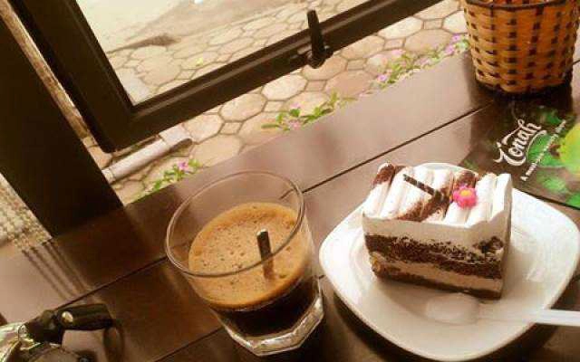 Tiệm Bánh Fresh Garden Bakery & Cafe - Bệnh Viện E
