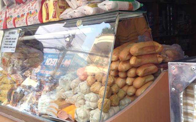 Tiệm Bánh Giò Chả Tân Phước 1 - Nguyễn Thị Nhỏ