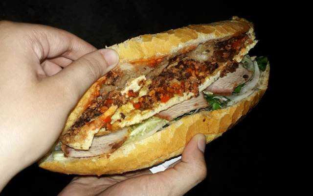 Tiệm Bánh Huy Tuấn - Lò Bánh Mì