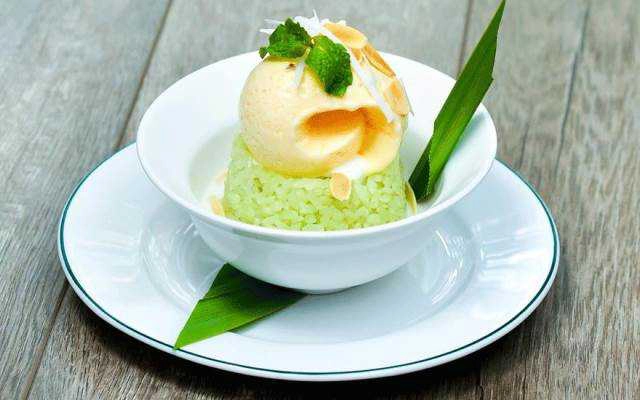 Tiệm Bánh Ka Nom - Kem Dừa Thái Truyền Thống