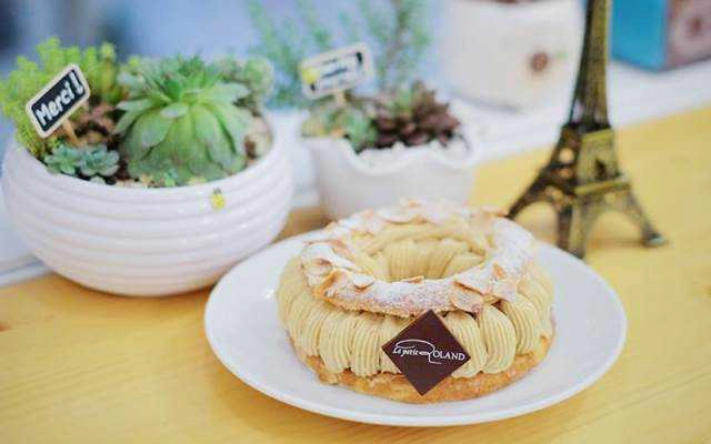 Tiệm Bánh Le Petit Roland - Cafe & Bánh Pháp