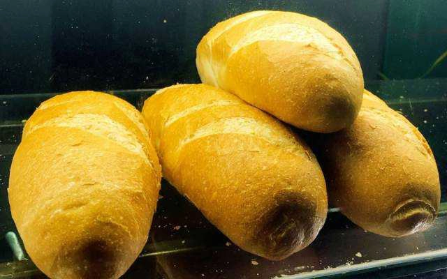Tiệm Bánh Lò Bánh Mì Anh Tài