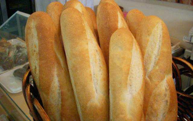 Tiệm Bánh Lò Bánh Mì Điện Út Dũng