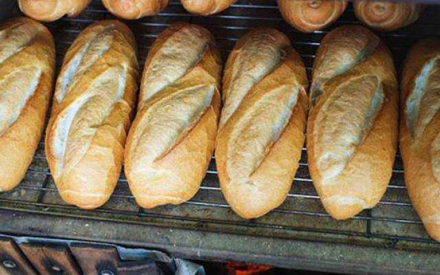 Tiệm Bánh Lò Bánh Mì Hoàng Oanh