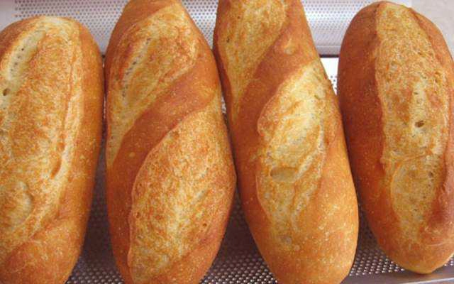 Tiệm Bánh Lò Bánh Mì Huỳnh Mai