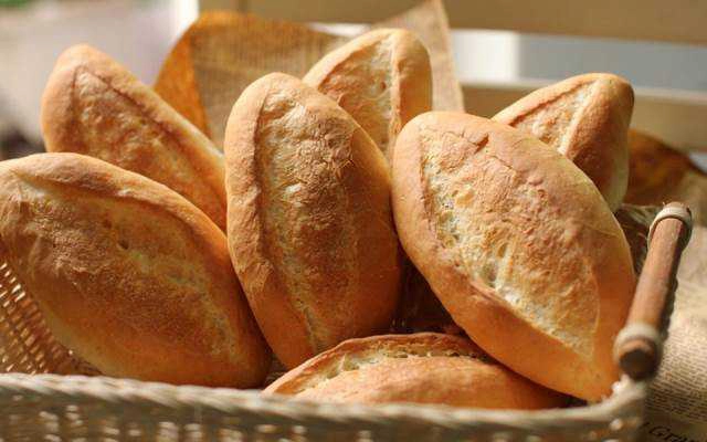 Tiệm Bánh Lò Bánh Mì Quê Hương