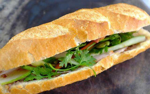 Tiệm Bánh Lò Bánh Mì Tuấn Thủy