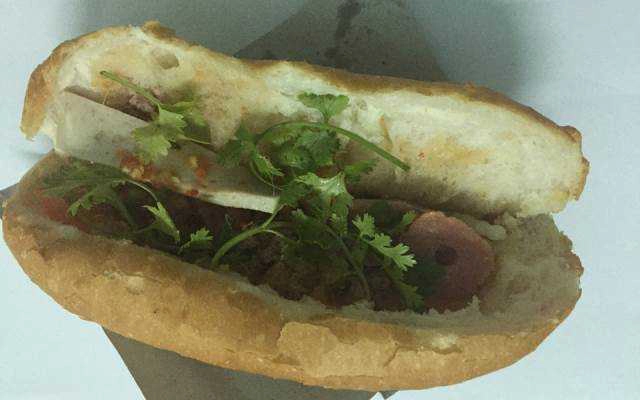 Tiệm Bánh Lộc Yến - Lò Bánh Mì