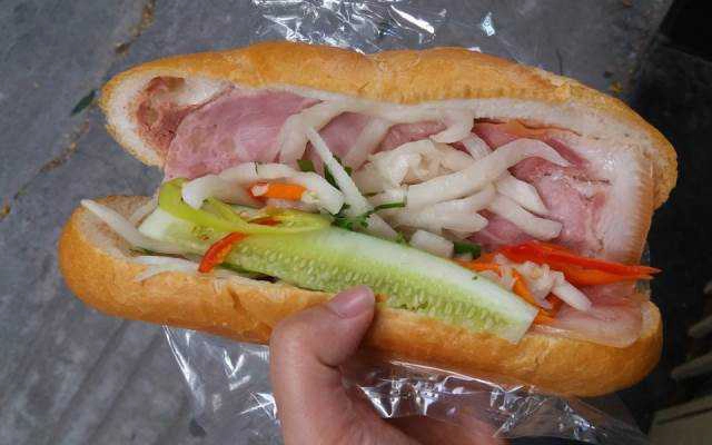 Tiệm Bánh Lương Phan 17 - Lò Bánh Mì