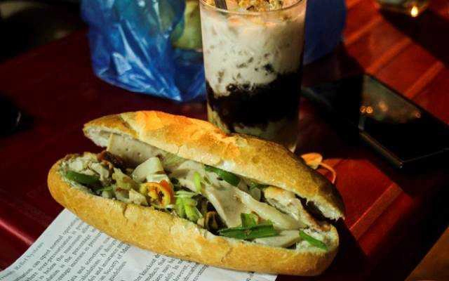 Tiệm Bánh Ngọc Linh - Bánh Mì