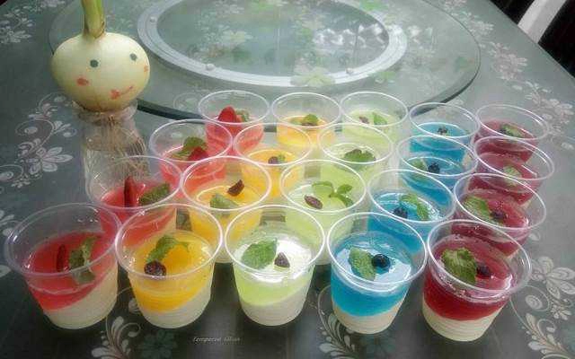 Tiệm Bánh Panna Cotta Thỏ Trắng