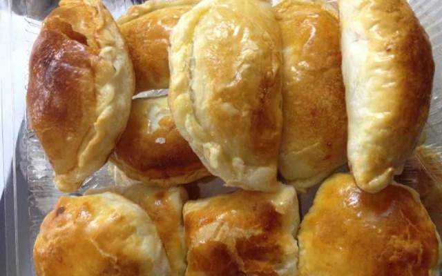 Tiệm Bánh Phụng Hoàng - Bánh Nướng Các Loại