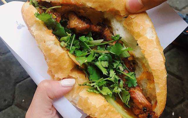 Tiệm Bánh Quang Huy - Bánh Mì Hà Nội