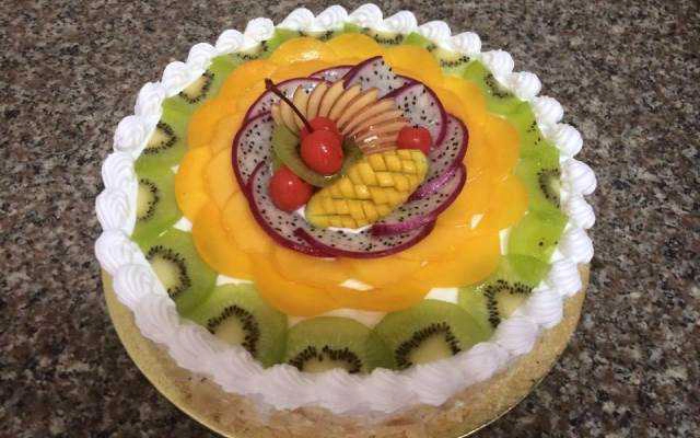 Tiệm Bánh Quốc Việt Bakery - Bánh Ngọt Pháp