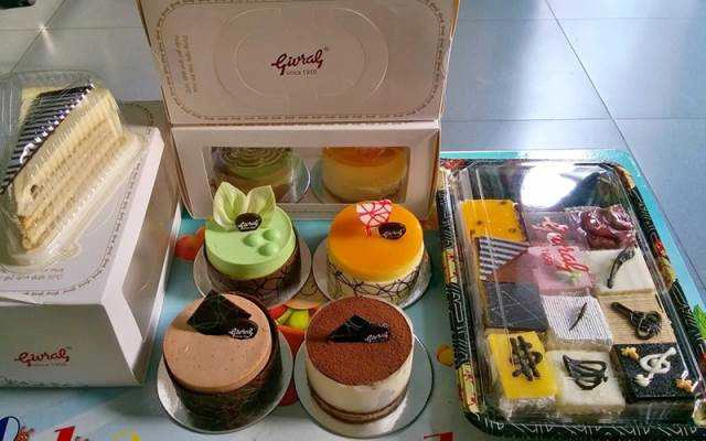 Tiệm Bánh Sài Gòn Givral Bakery - Hàm Nghi