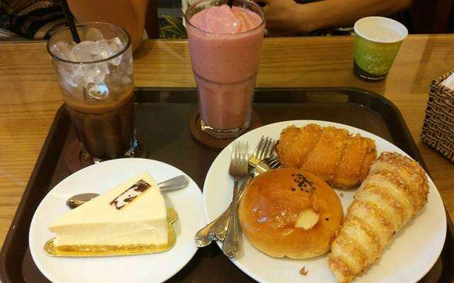 Tiệm Bánh Satra Bakery & Cafe