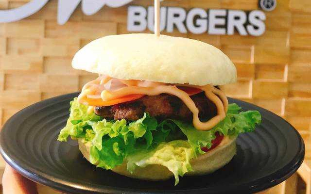 Tiệm Bánh Snow Burgers