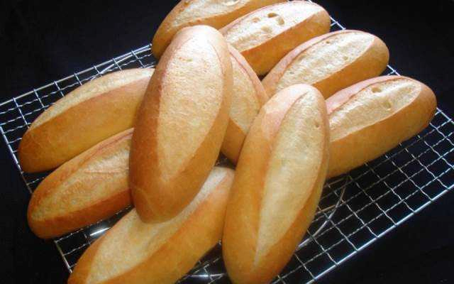 Tiệm Bánh Tám Bình Chánh - Lò Bánh Mì