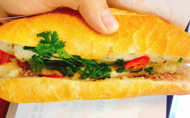 Tiệm Bánh Tấn An - Lò Bánh Mì Đặc Ruột